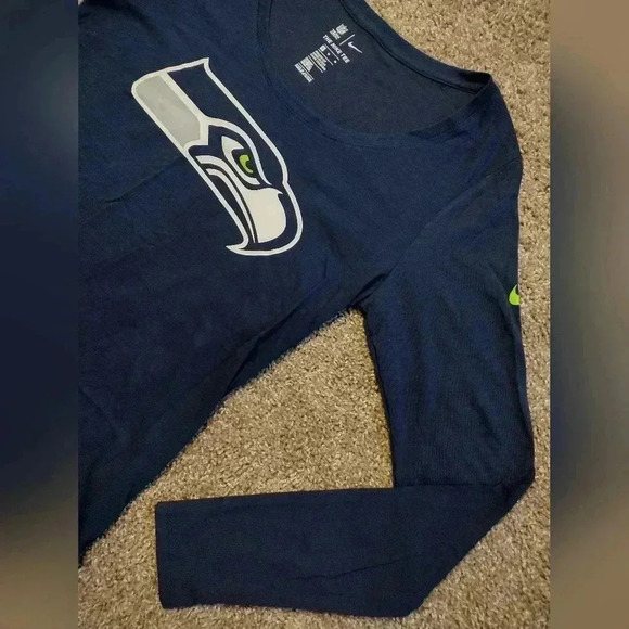 Nike Seattle Seahawks NFL Team Apparel Long Sleeve T-shirt Medium - Picture 3 of 8